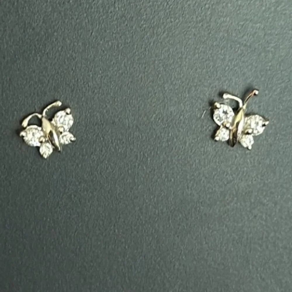 DIAMOND BUTTERFLY EARRINGS 14K WHITE GOLD STUD 8 STONES DAINTY DETAILED ANTENNAE